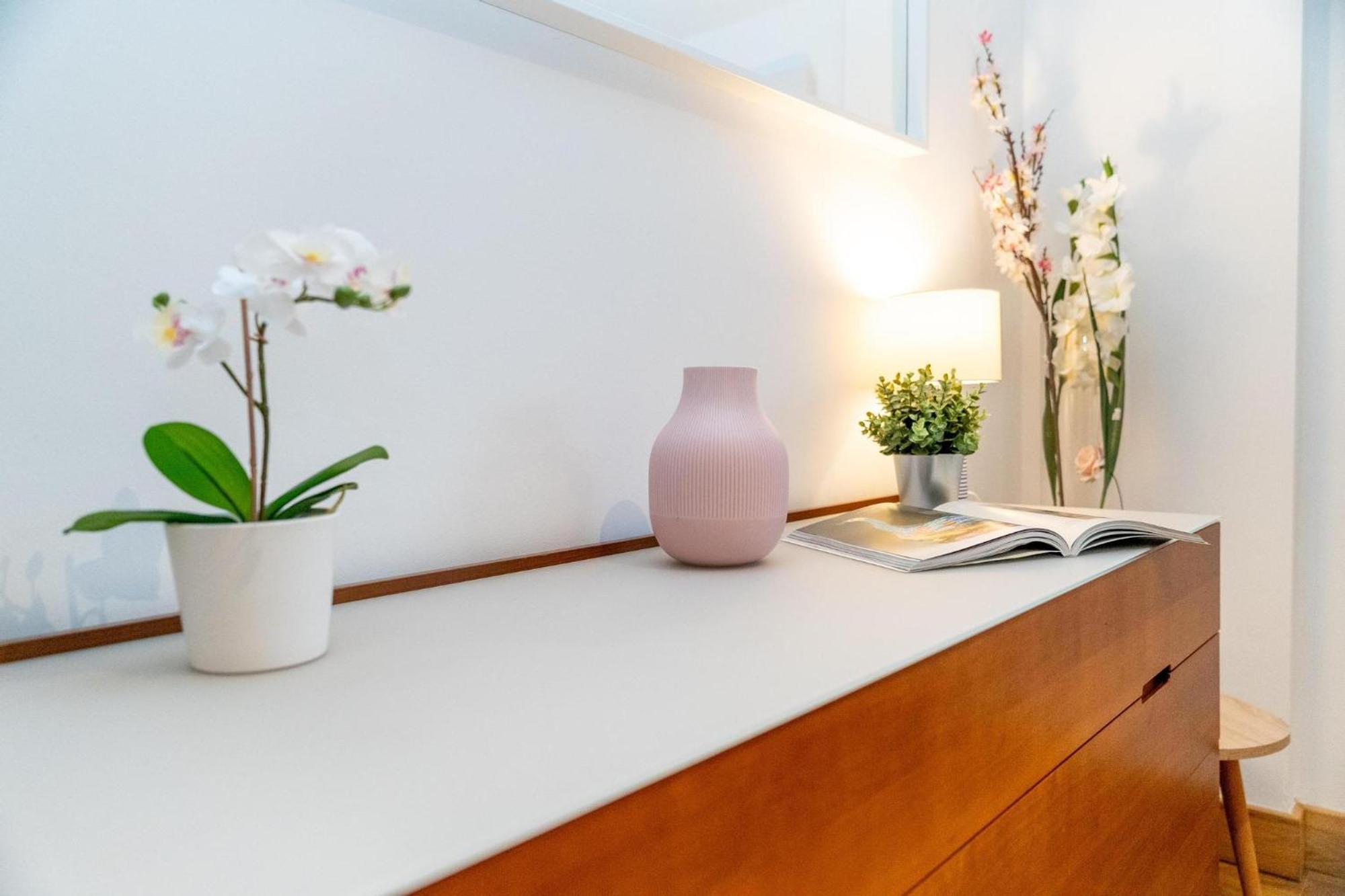 Cuthbert - Heart Of Covent Garden! Apartament *