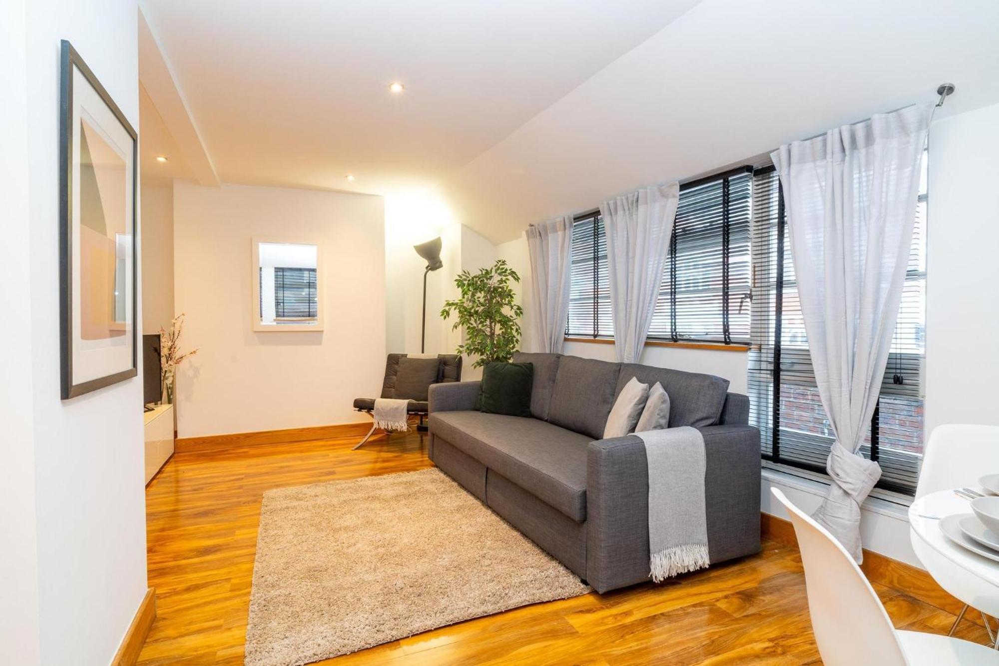 Cuthbert - Heart Of Covent Garden! Apartament