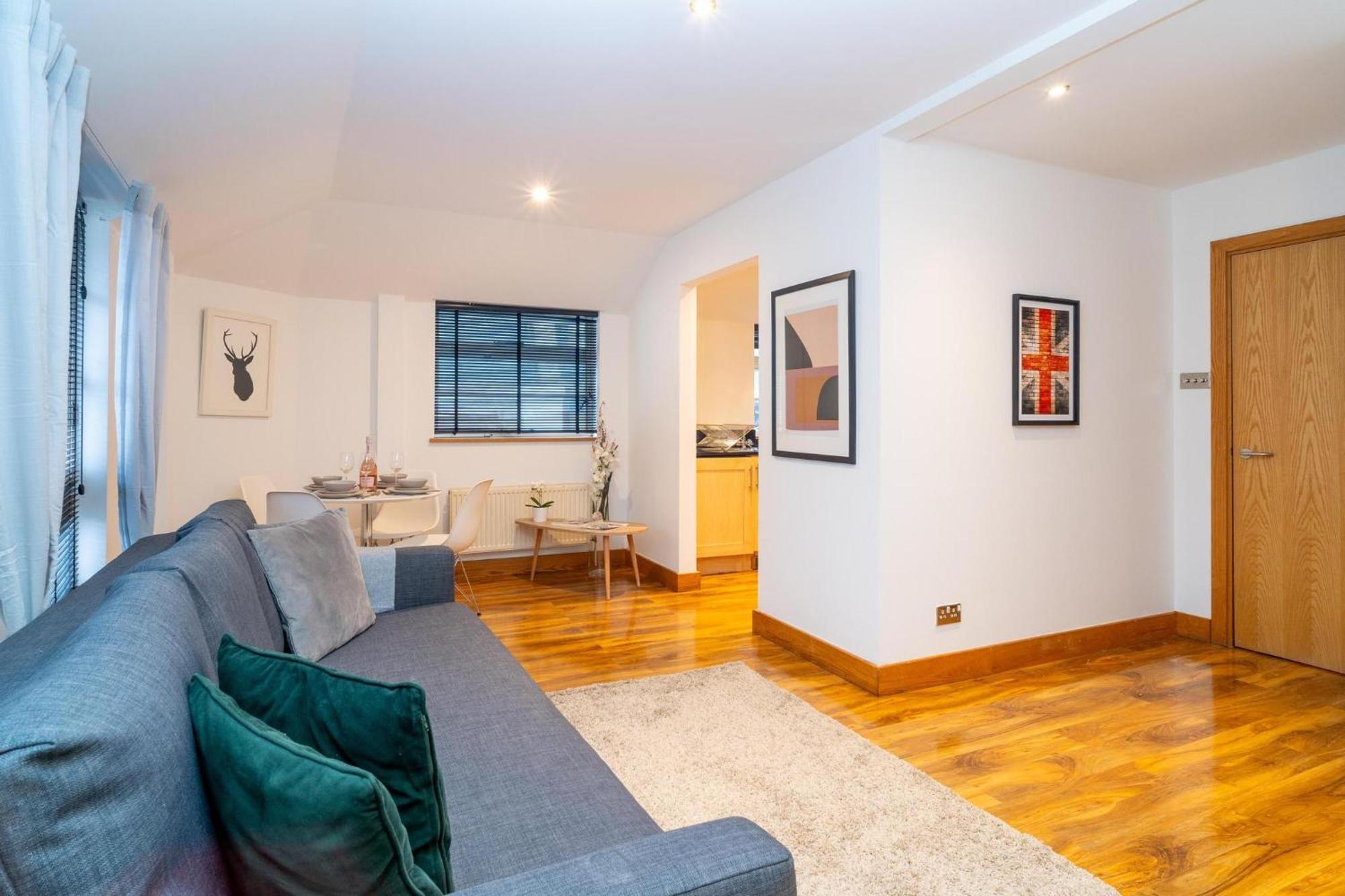 Cuthbert - Heart Of Covent Garden! Apartament